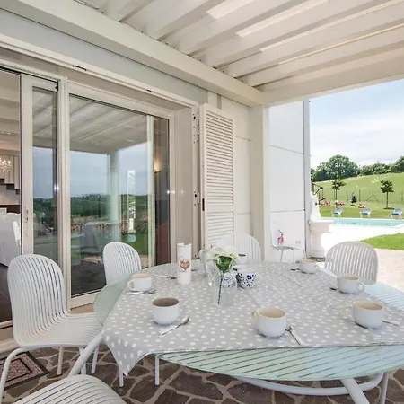 Сasa de vacaciones Lovely In *