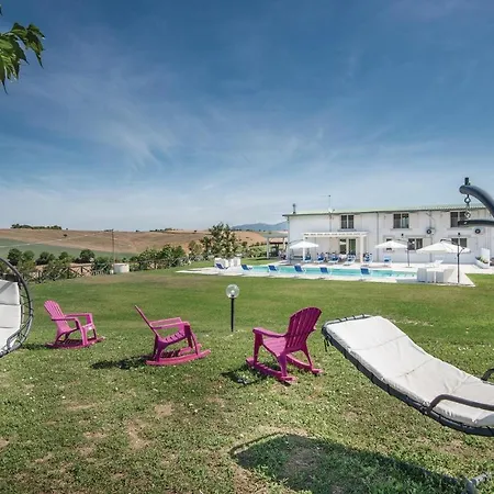 Lovely In Сasa de vacaciones