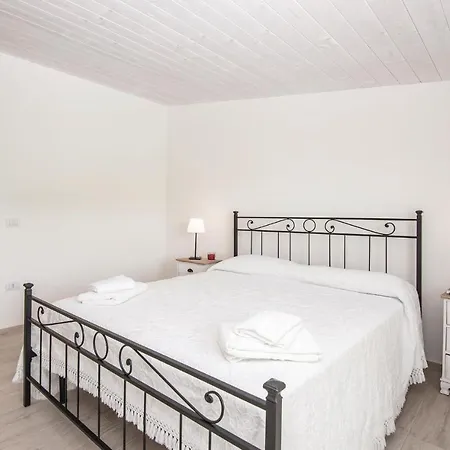 Lovely In Montecastrilli