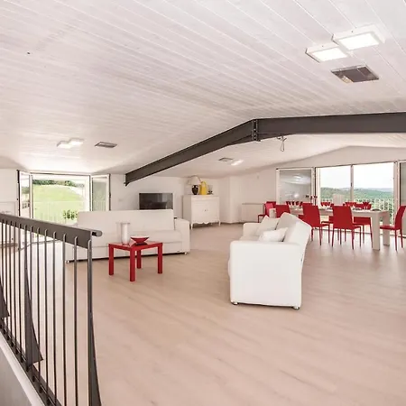 Lovely In Σπίτι διακοπών