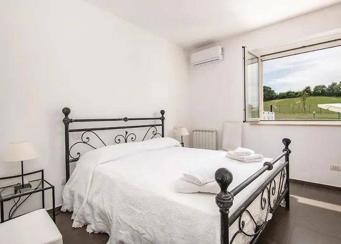 Lovely In Montecastrilli